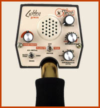 goldenmaxcontrol2.jpg - 18289 Bytes